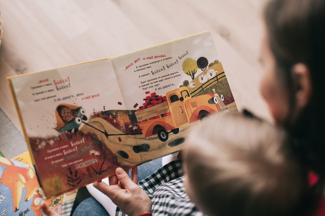 Eight Benefits of Learning Languages by Storytelling